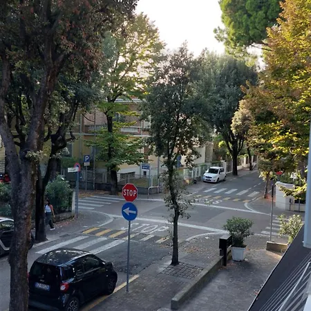 ゲストハウス Antonia's リミニ